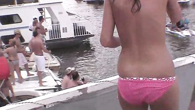 pussy licking in public