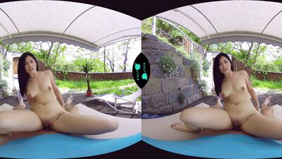 VR sexual experience with a lovely Asian lady willing to please