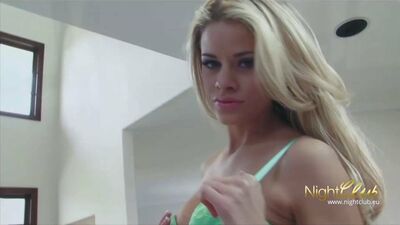 Randy blonde harlot is ready for a vigorous cunny shafting