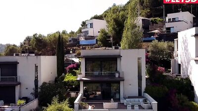 Lovely blondes Lena Love & Arteya are making out on the balcony