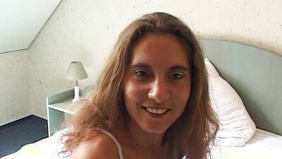 Cute amateur girl gets horny in the morning and plays with wet kitty