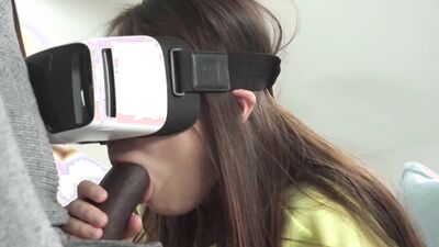 Horny Asian bitch is using VR glasses while getting fucked