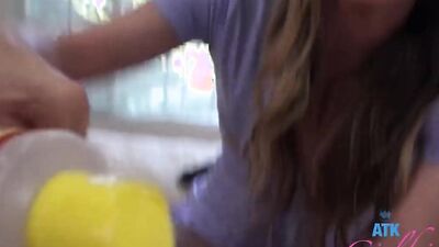 Hot MILF Summer Vixen gets her pussy drilled in this close up video