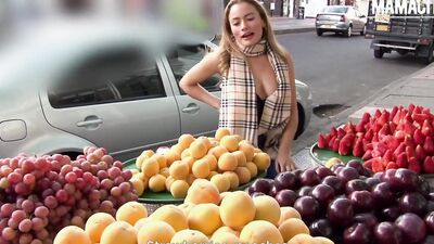 Anastasia Rey is getting a huge load of cum in her mouth