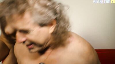 Horny couple licks each other and procreates on the couch
