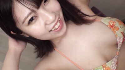 Bootylicious Asian chick si handling that huge prick so well