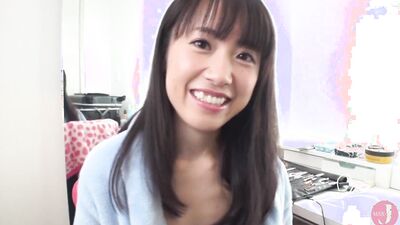 Asami Nagase is a voluptuous brunette lady who masturbates her puss