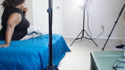 Renee is flashing her big booty in front of the cam