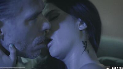 Jane Wilde, Mick Blue & Lily Larimar shag in a raw 3some