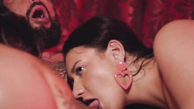Two naughty babes are sharing dude's pecker in a 3some