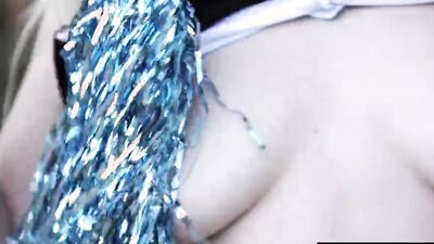 Isiah Maxwell & Lilly Bell shag in this interracial scene