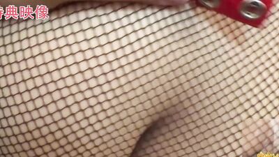 Big booty Asian chick is wrapping her hairy cunt around cock