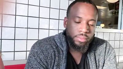 Riley is wrapping her spicy cunt around horny dude's BBC