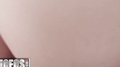 Close-up footage of blonde babe wrapping her cherry around cock