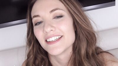 Samantha Hayes & Daisy Summers are playing with hard schlongs