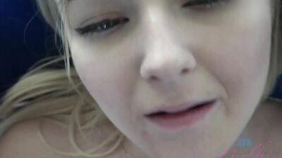 Natalia Queen is wrapping her cherry around boyfriend's prick in the morning