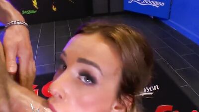 Busty Daisy Lee wraps her juicy cunt around dude's sausage