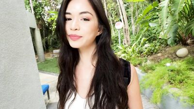 Scarlett Alexis plays with stepbrother's hard piston in a POV