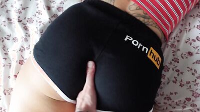 Lovely amateur babe gets her ass stretched with a dick