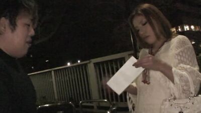 BABE GETS CUM DRIPPING OFF PUSSY AFTER GETTING FUCKED BY