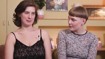 Ersties - Heißer Strap-On Sex mit Emma und Amanita