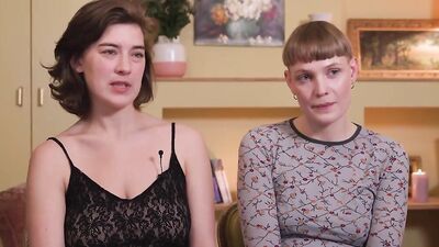 Ersties - Heißer Strap-On Sex mit Emma und Amanita