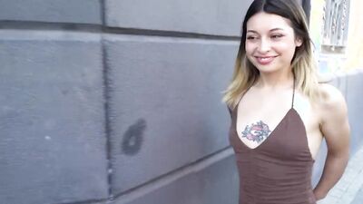 Amateur babe Aska shows us how much she likes public exhibitionism