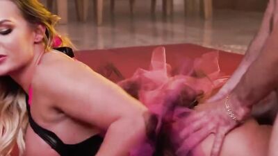 Cali Carter and her BF try their Wrestling Fantasy
