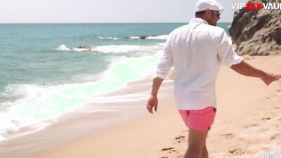 Brunette Portuguese Babe Noe Milk Enjoys Nasty Fun At The Beach With BF In Hot Sex - VIP SEX VAULT