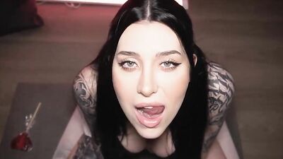 GORGEOUS GIRL ASKING FOR a CUMSHOT