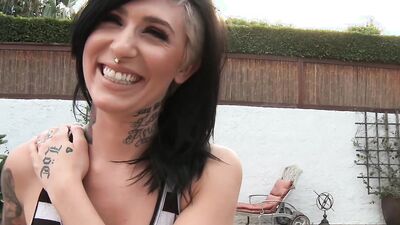 Lesbian goth chick toys her lover before being tongue fucked