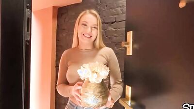 Naughty Blonde Welcomes new Neighbor with her Pussy