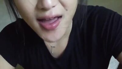 (ASIAN GF) Homemade POV blowjob leaked sex tape