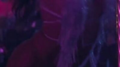 Jennifer Lopez Stripper Crotch and Ass Shot