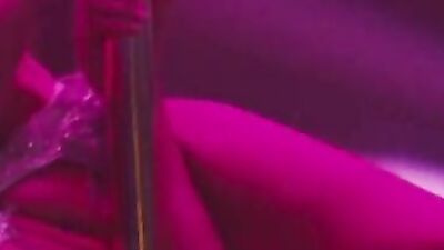 Jennifer Lopez Stripper Crotch and Ass Shot