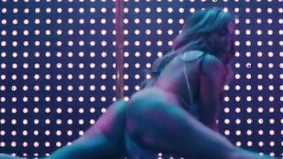 Jennifer Lopez Stripper Crotch and Ass Shot