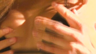 JAPANESE BABE GETS PUSSY LUBRICATED WITH LOTION BEFORE A