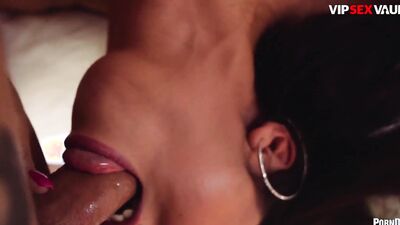 Sexy Cock Sucking Tutorial With Julia De Lucia & Lover - VIP SEX VAULT