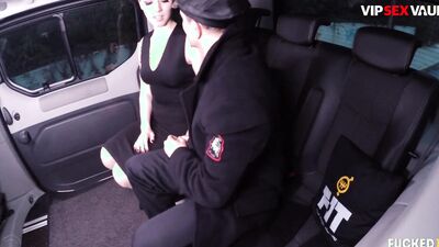 Horny Client Sarah Highlight Fucks Banged Good By Driver - VIP SEX VAULT