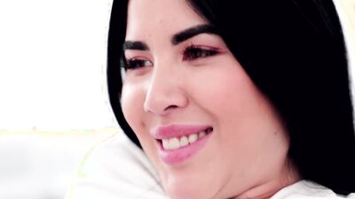 "Let me reward you for your good behavior" Lady D teases Boyfriend- S45:E3