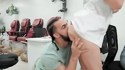 Sneaky Salon Dickdown