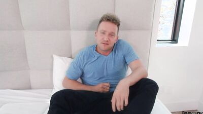 Hot Roommate Finds the Spy Cam