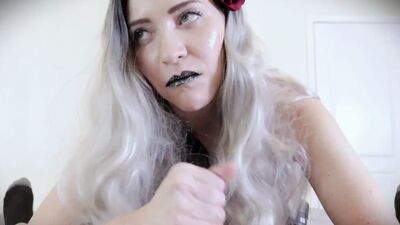 Vampire Seduction: Cum Milking Handjob (HALLOWEEN)