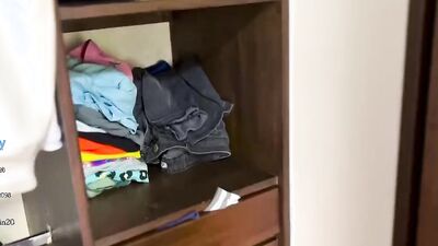 My neighbor lend me his bathroom to take a shower and ends with sex (1 episode)