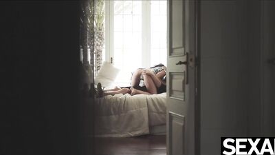 Gorgeous girl enjoys a wild blowjob and creampie fuck session