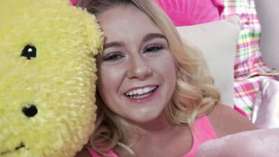 TEENFIDELITY Kenzie Kai Wants To Be Bred