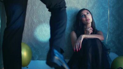 Deeper. Stunning Beauty Gianna Devours Jay's Juicy BBC