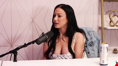 Jennifer White: Her Struggle for Sobriety, The Chaos of Gangbangs & Her 50 Creampie Scene