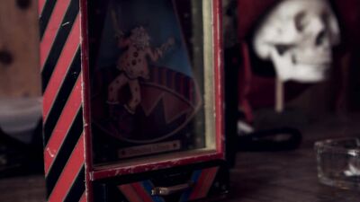 Lilly Ford Isn't Afraid of Clowns