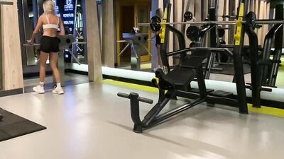 a beautiful girl after training at the gym dragged a guy into bed and fucked him